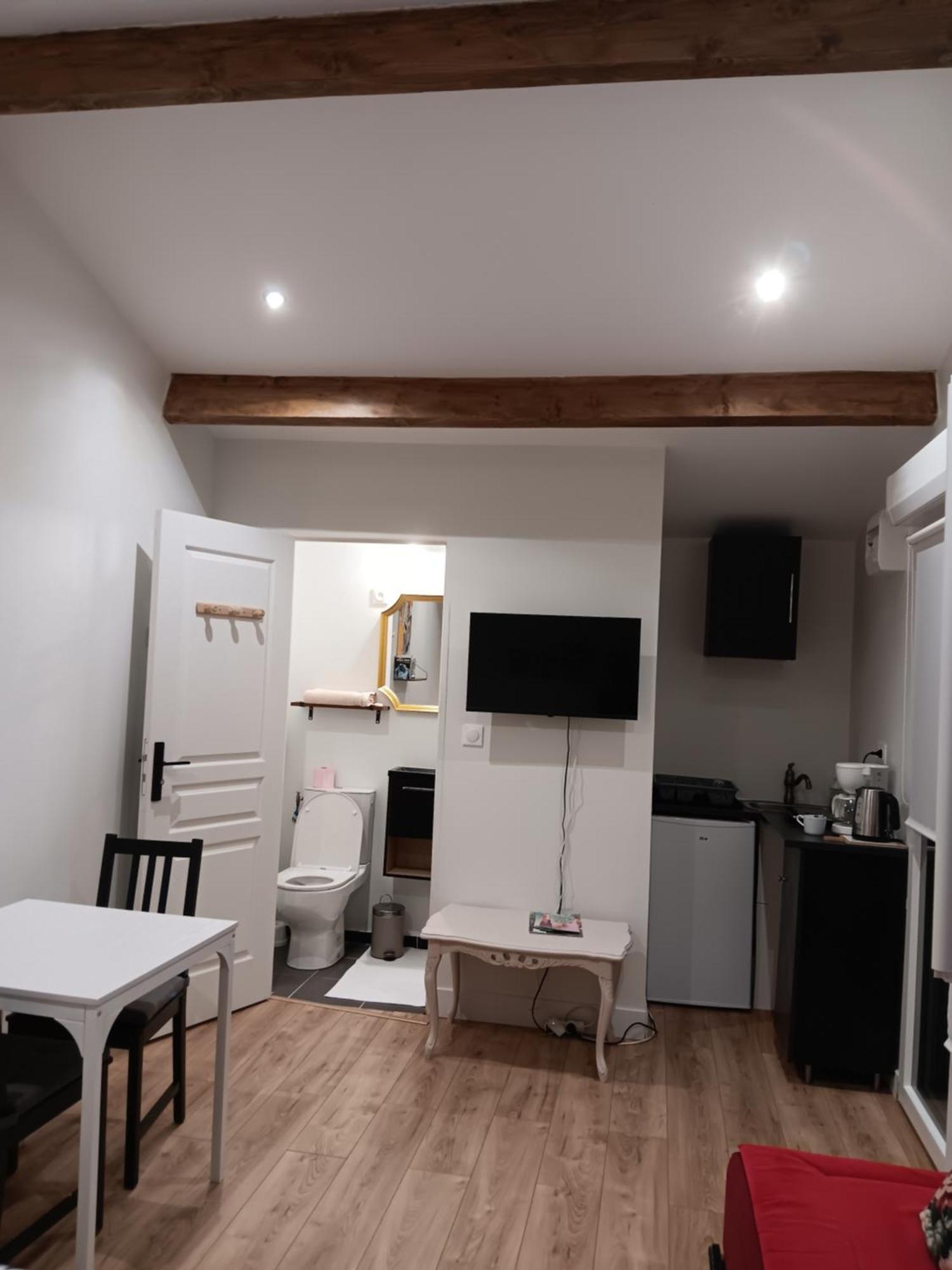 Studio Maisonette 伊斯内斯 外观 照片